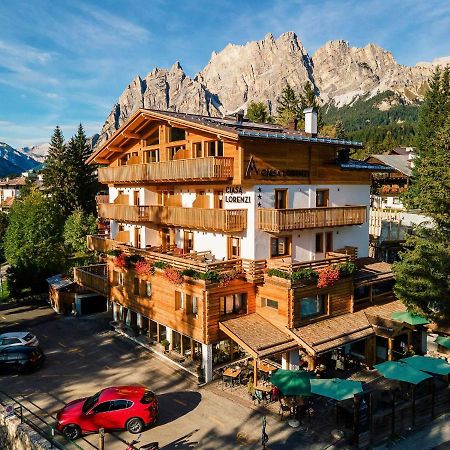 Hotel Ciasa Lorenzi Cortina d'Ampezzo Exterior photo