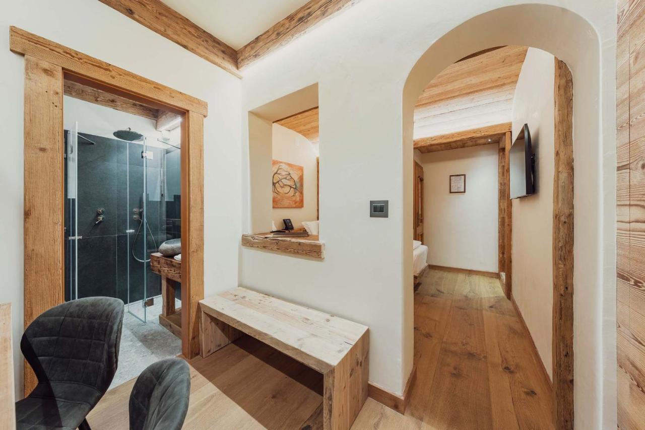 Hotel Ciasa Lorenzi Cortina d'Ampezzo Exterior photo