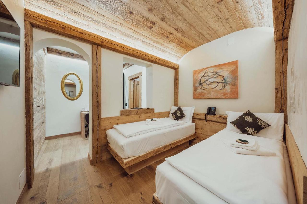 Hotel Ciasa Lorenzi Cortina d'Ampezzo Exterior photo